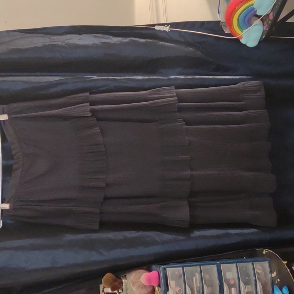 LC LAUREN CONRAD pleated tiered maxi skirt (m)